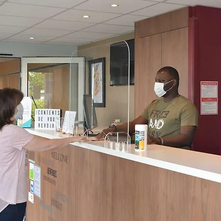 Hotel Campanile Ferrand - Le Brezet